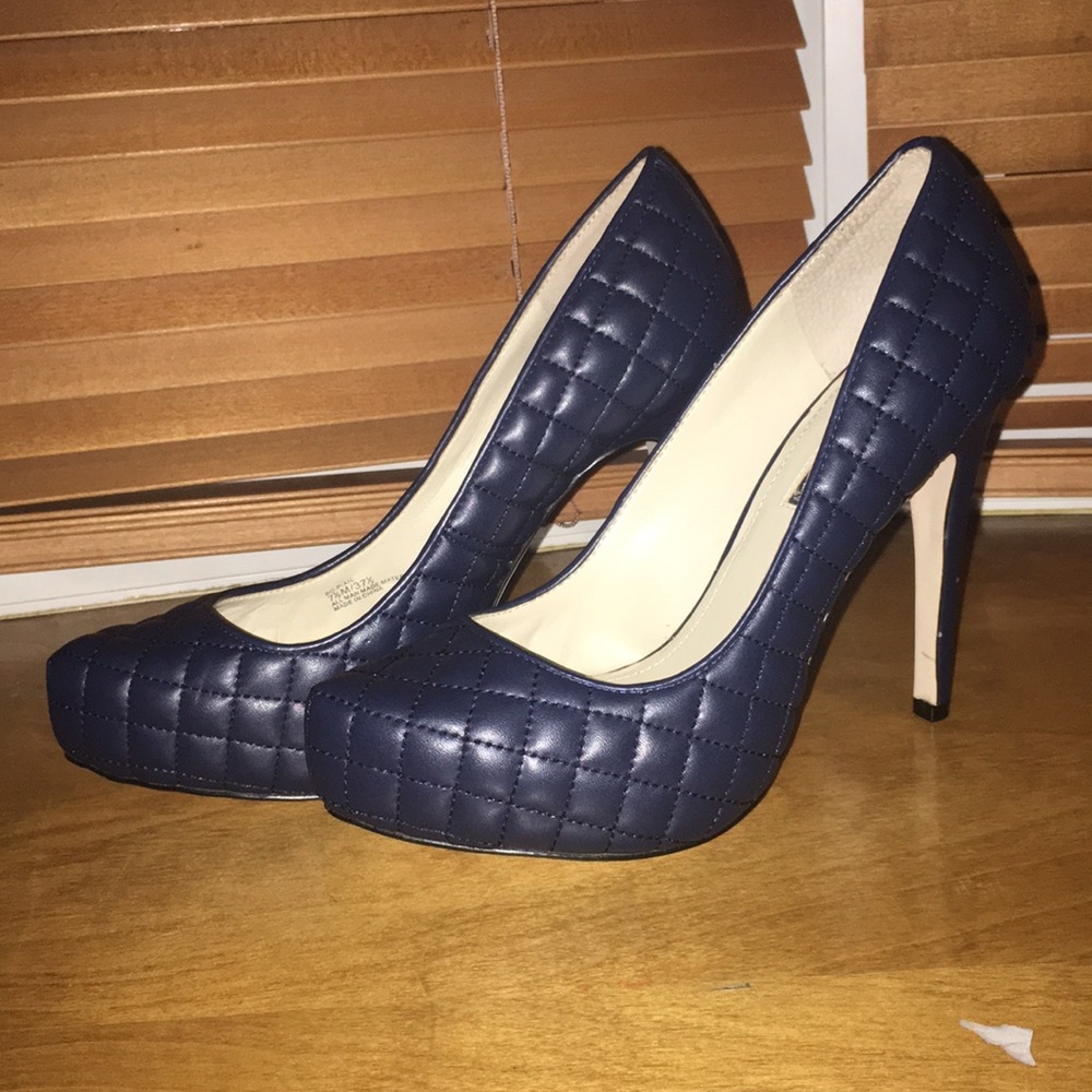BCBG blue heels!